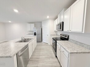 4384 Winged Elm Ct in Pace, FL - Building Photo - Building Photo