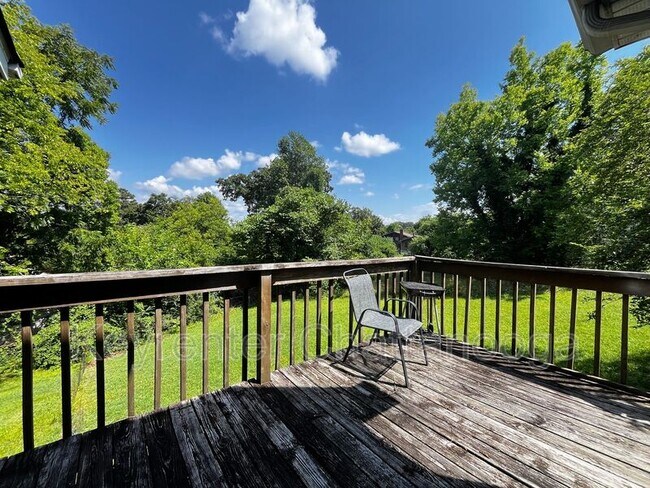 918 S Crest Rd in Chattanooga, TN - Building Photo - Building Photo