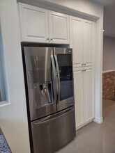 982 Sweetbriar Ln, Unit #B in Azusa, CA - Building Photo - Building Photo