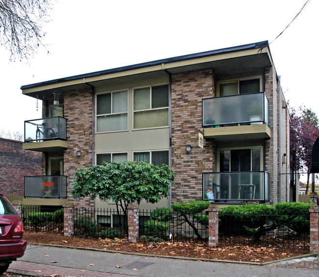 615 Summit Apartments in Seattle, WA - Building Photo - Building Photo