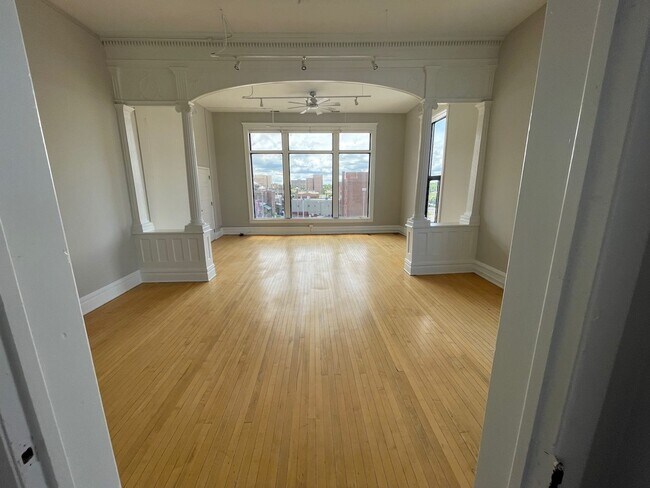 1620-20 W Huron St in Pontiac, MI - Building Photo - Building Photo