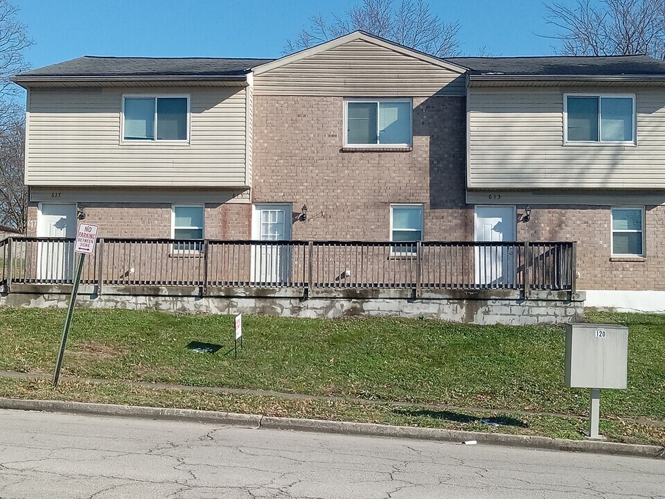 615 Ridgeview Dr, Unit 615 Ridgeview Drive in Frankfort, KY - Foto de edificio
