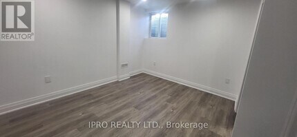 2117 Coppermine St in Oshawa, ON - Building Photo - Building Photo