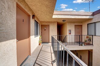 17204 Chatsworth St in Los Angeles, CA - Building Photo - Building Photo