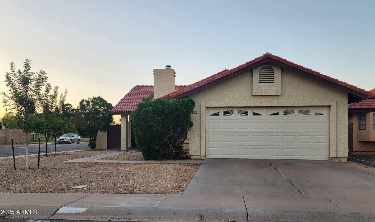 4184 W Gail Dr in Chandler, AZ - Building Photo