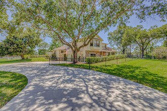 1900 SE Ranch Rd S in Jupiter, FL - Building Photo - Building Photo