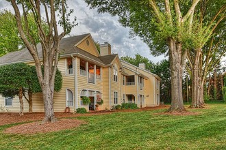 Stadler Place in Greensboro, NC - Building Photo - Building Photo