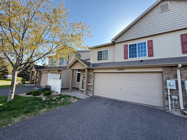 13629 Partridge Cir NW