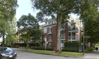 Connaught Place in Vancouver, BC - Building Photo