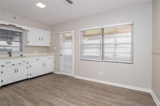 4435 Fairview Ave in Orlando, FL - Building Photo - Building Photo