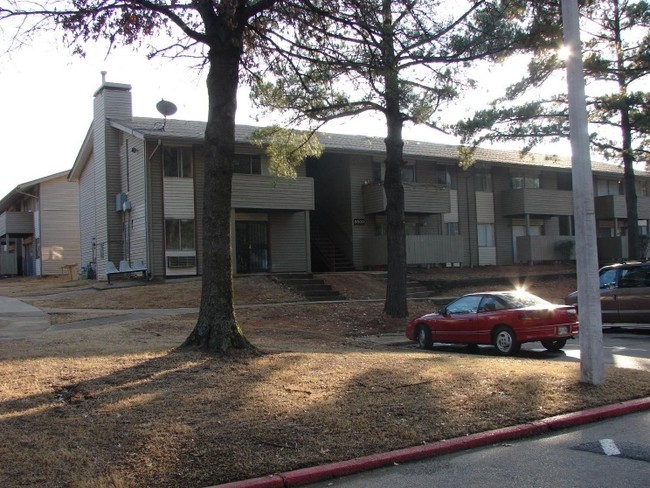 Corner Park in Memphis, TN - Building Photo - Building Photo