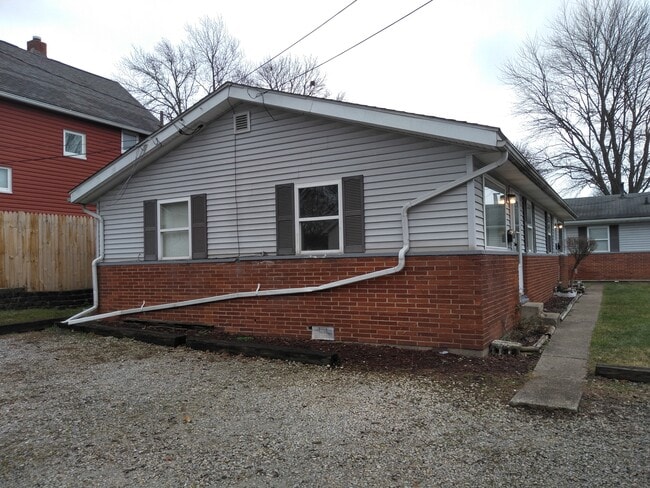 1254 McIntosh Ave, Unit 1