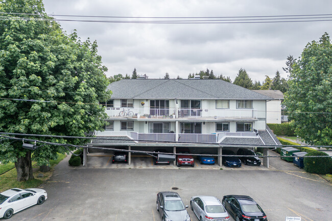33225 Old Yale Rd in Abbotsford, BC - Building Photo - Building Photo
