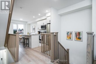 35 Dawson Dr in Collingwood, ON - Building Photo - Building Photo