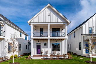 Tenalach Neighborhood Homes At Prairie's Edge in Port Washington, WI - Foto de edificio - Building Photo