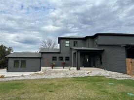 4235 Eck Ln in Austin, TX - Building Photo