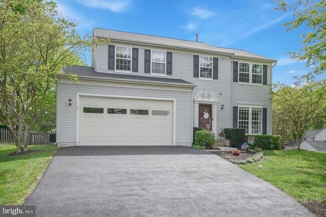 property at 7 Jade Dr