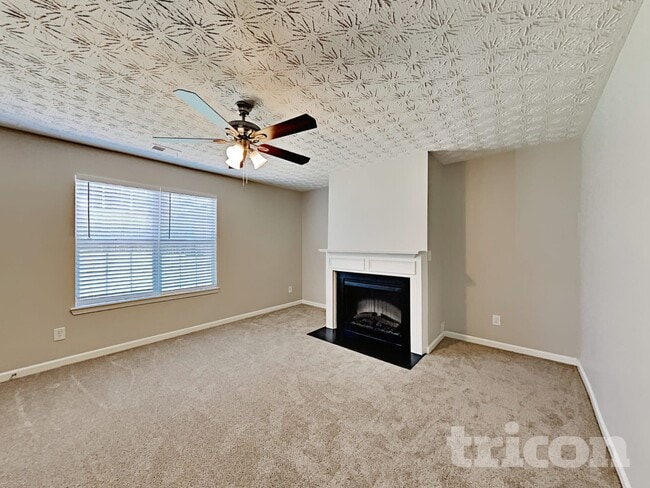 7637 Garnet Dr in Jonesboro, GA - Building Photo - Building Photo