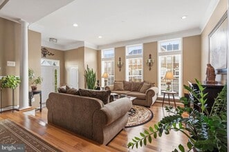 43002 Marburg Terrace in Broadlands, VA - Building Photo - Building Photo