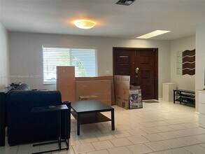 342 SW 32nd Terrace in Deerfield Beach, FL - Building Photo - Building Photo