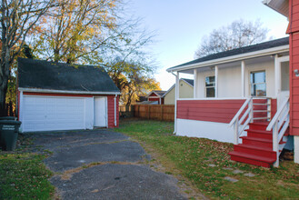 45 Glendale Ave in Bridgeport, CT - Foto de edificio - Building Photo