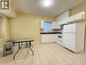 3403 E 26th Ave in Vancouver, BC - Building Photo - Building Photo