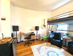 1820 S Throop St in Chicago, IL - Building Photo - Building Photo