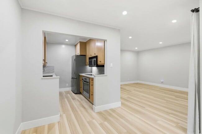 property at 505 Cypress Point Dr