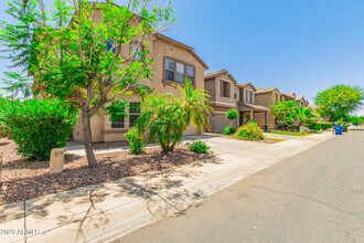 2015 W Kathleen Rd in Phoenix, AZ - Building Photo - Building Photo