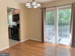 14800 Cloverdale Rd in Woodbridge, VA - Building Photo - Building Photo
