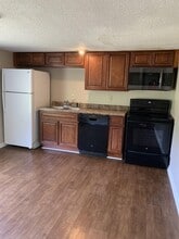 204 Angel Ct in Oak Grove, KY - Building Photo - Building Photo