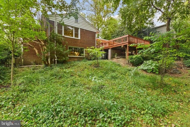 property at 612 S Quincy St