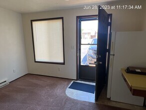 2071 S Second St in Lebanon, OR - Building Photo - Building Photo