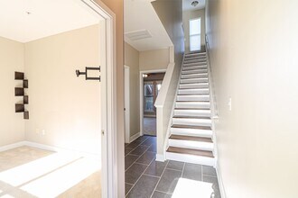 1023 Skyline View Way in Charlotte, NC - Building Photo - Building Photo