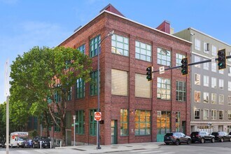 Industrial Belltown Loft with Roof Top Dec in Seattle, WA - Building Photo - Building Photo