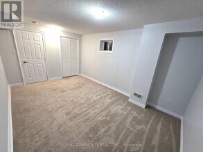 1339 Dallman St in Innisfil, ON - Building Photo - Building Photo