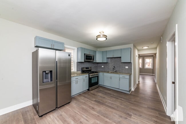 2923 N Avers Ave, Unit #1 in Chicago, IL - Foto de edificio - Building Photo