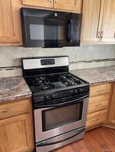 902 E Windemere Ave in Royal Oak, MI - Building Photo - Building Photo