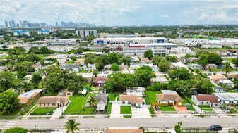 1036 NW 75th St in Miami, FL - Building Photo
