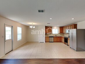 11834 Silver Arbor in San Antonio, TX - Building Photo - Building Photo
