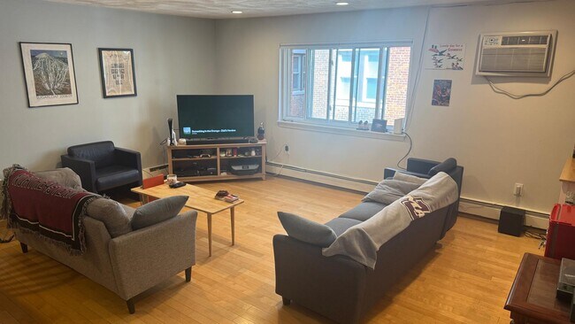 115 Highland Ave, Unit 14 in Somerville, MA - Building Photo - Building Photo