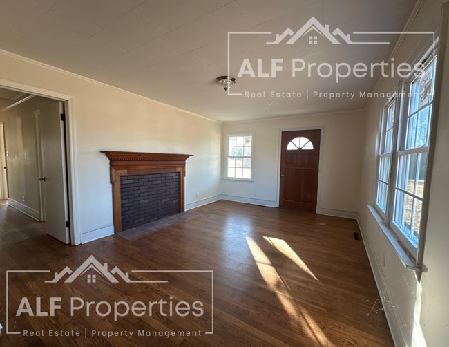 3060 Kelly Rd in Henderson, NC - Building Photo - Building Photo