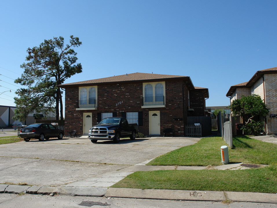 3701 Martinique Ave in Kenner, LA - Building Photo