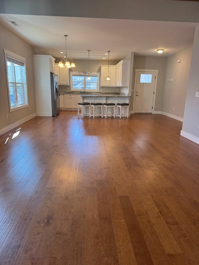 64 Leyland Cir
