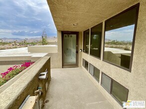 425 Bradshaw E Ln in Palm Springs, CA - Building Photo - Building Photo