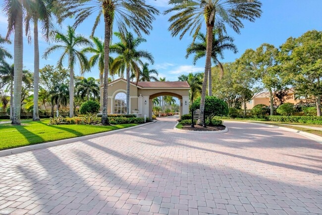 property at 5057 Sancerre Cir