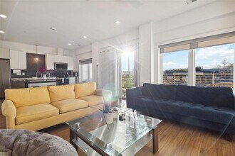 4361 S Congress Ave in Austin, TX - Building Photo - Building Photo