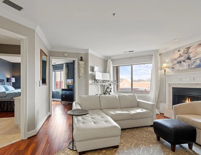 property at 1050 N Stuart St