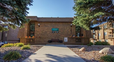 Legacy Village Apartments in Sioux Falls, SD - Foto de edificio - Building Photo