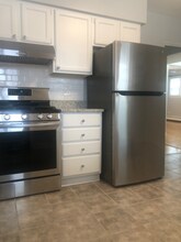 6044 N Melvina Ave in Chicago, IL - Building Photo - Building Photo